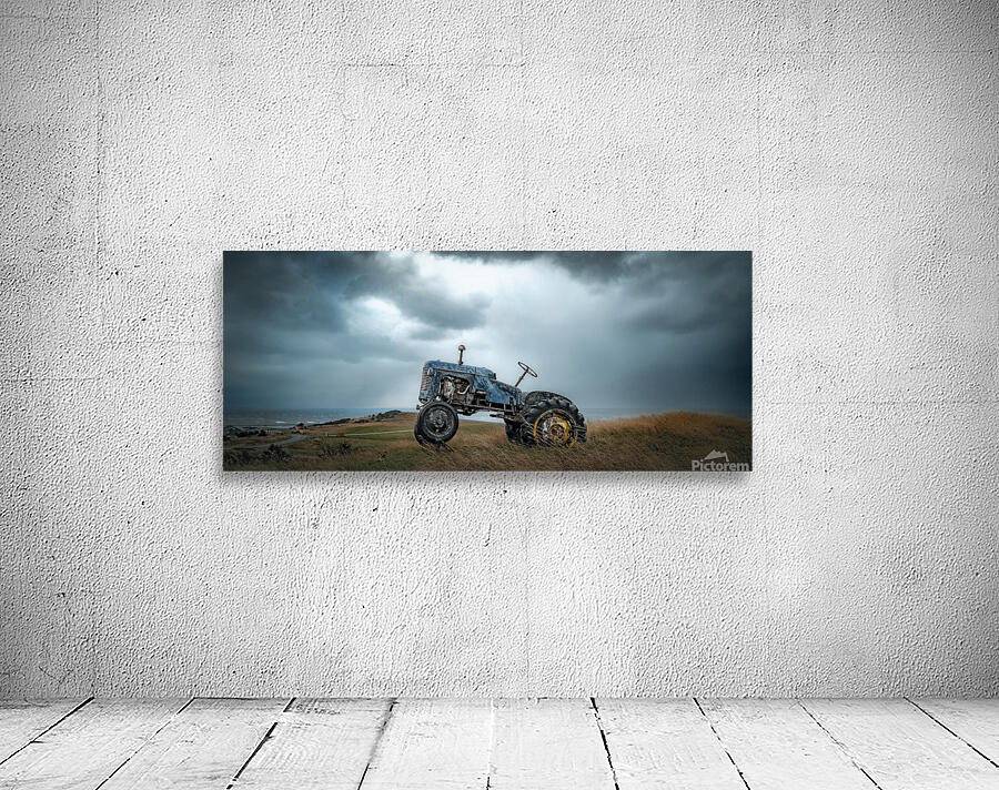 LE TRACTEUR Wall Preview